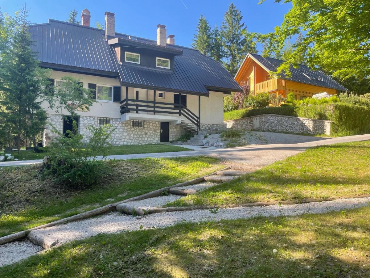 Martinov Dom Apartment Kranjska Gora Bagian luar foto